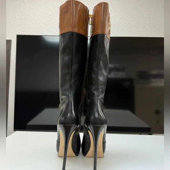 Michael Kors high heeled Hayley boots size 8 - Picture 4 of 12